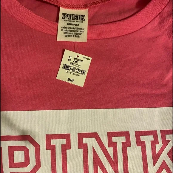 🔥New PINK Brand T-shirt pink medium. Matching large sweatshirt in closet! - Picture 3 of 8